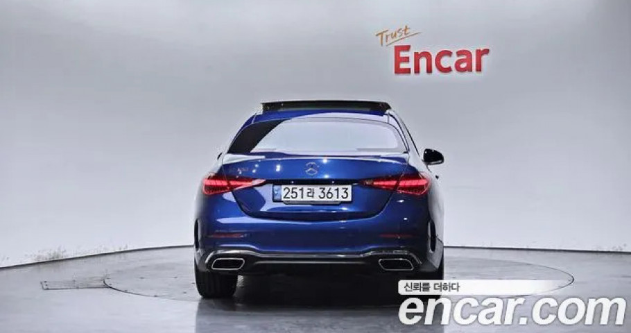 Mercedes-Benz C-Class 