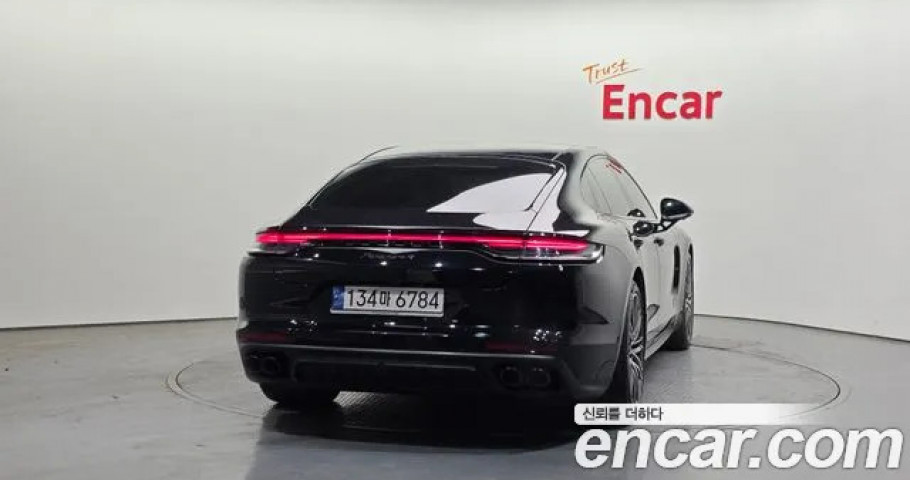 Porsche Panamera 