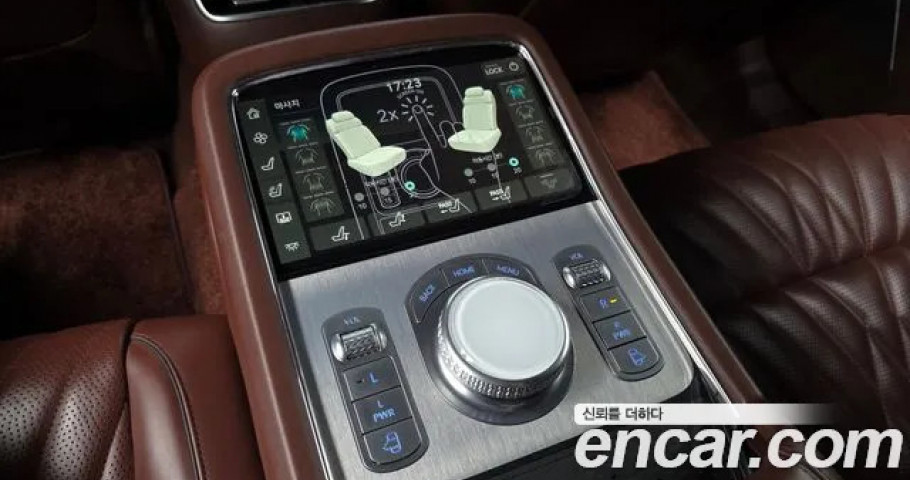 Genesis G90 