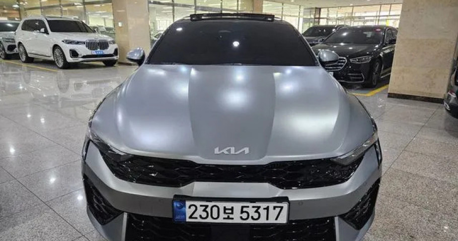 Kia K5 
