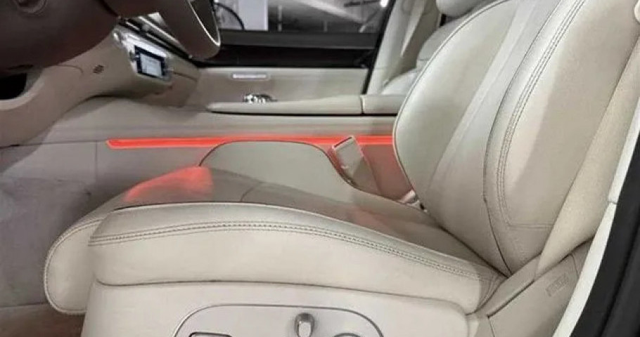 Genesis G90 