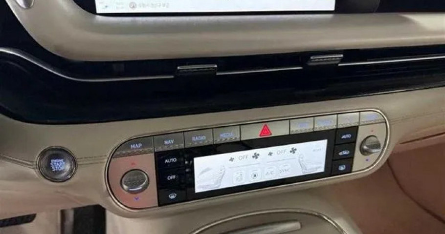Genesis G90 