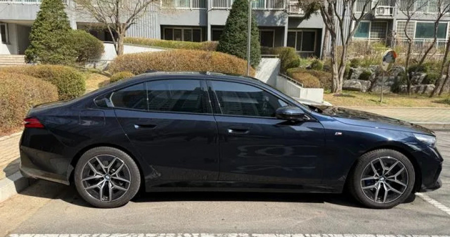Bmw 5-Series 