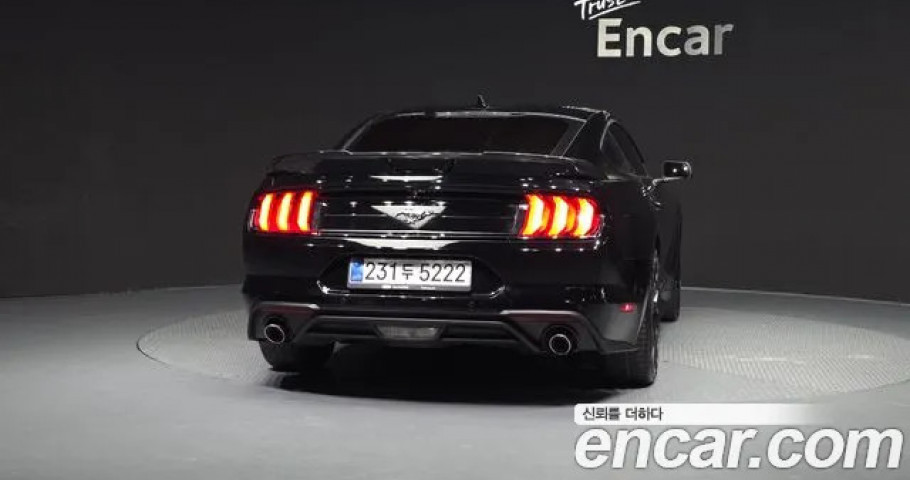 Ford Mustang 