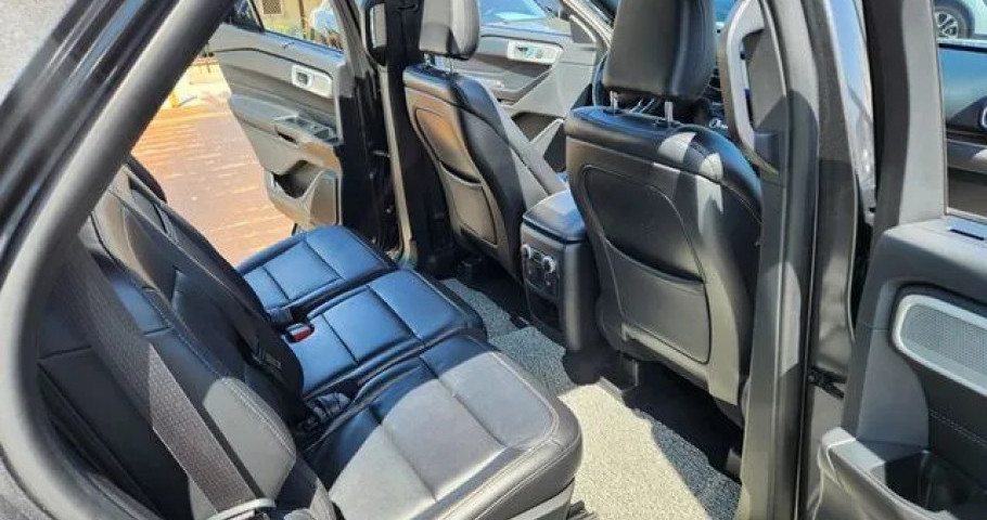 Ford Explorer 