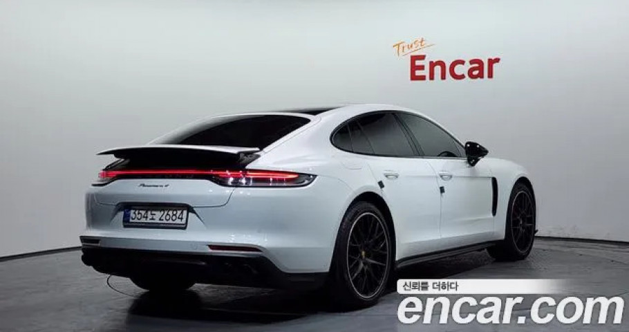 Porsche Panamera 