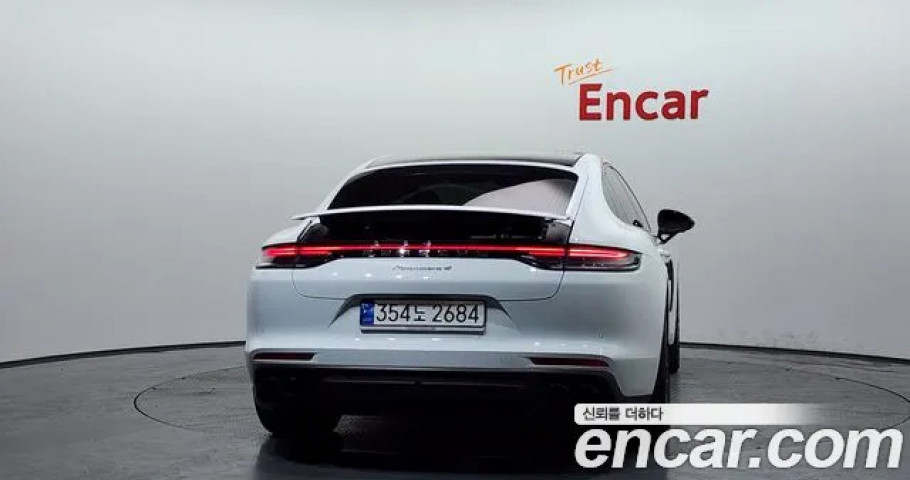 Porsche Panamera 