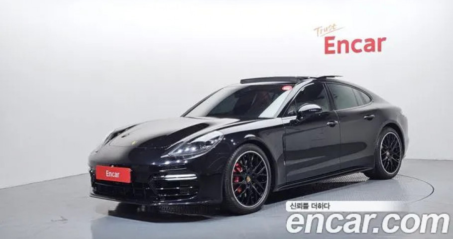 Porsche Panamera 