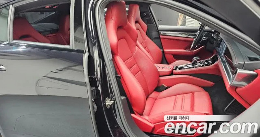 Porsche Panamera 
