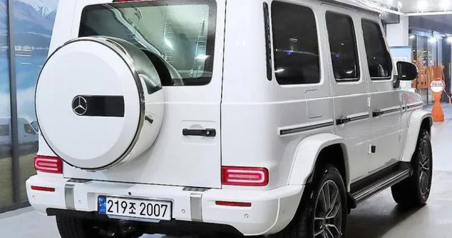 Mercedes-Benz G-Class 