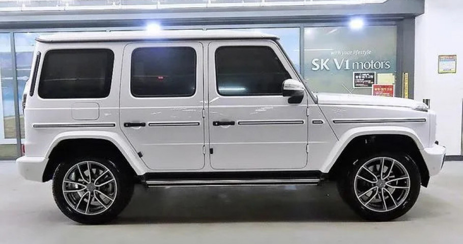 Mercedes-Benz G-Class 