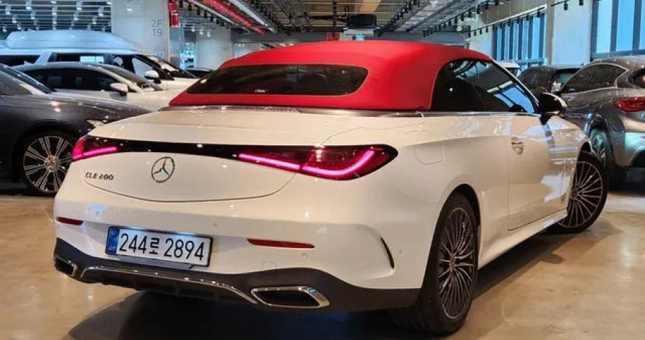 Mercedes-Benz Cle-Class 
