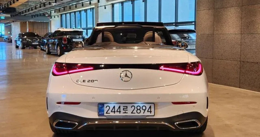 Mercedes-Benz Cle-Class 