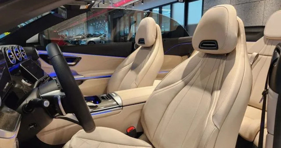 Mercedes-Benz Cle-Class 