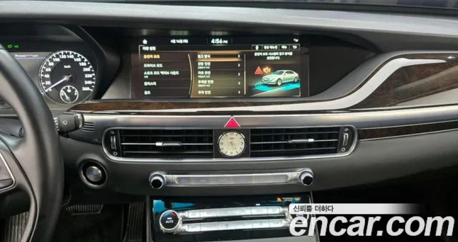 Genesis G90 