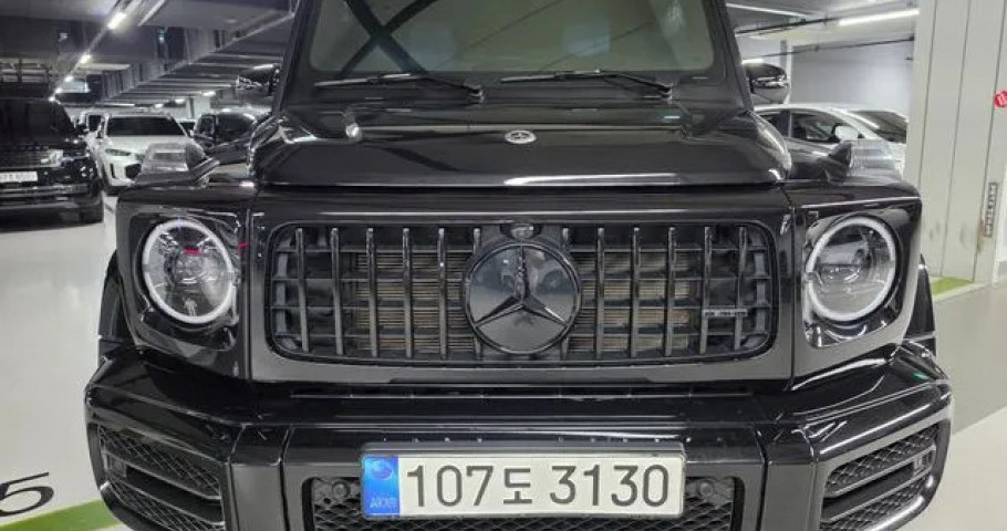 Mercedes-Benz G-Class 