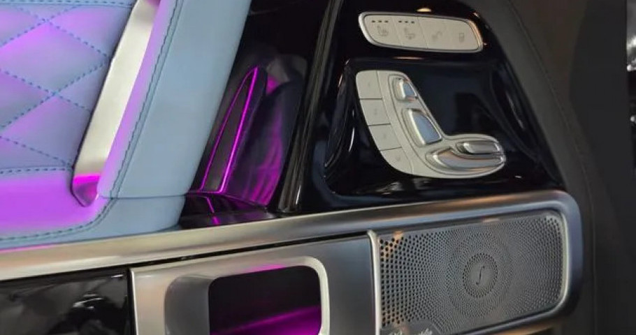 Mercedes-Benz G-Class 