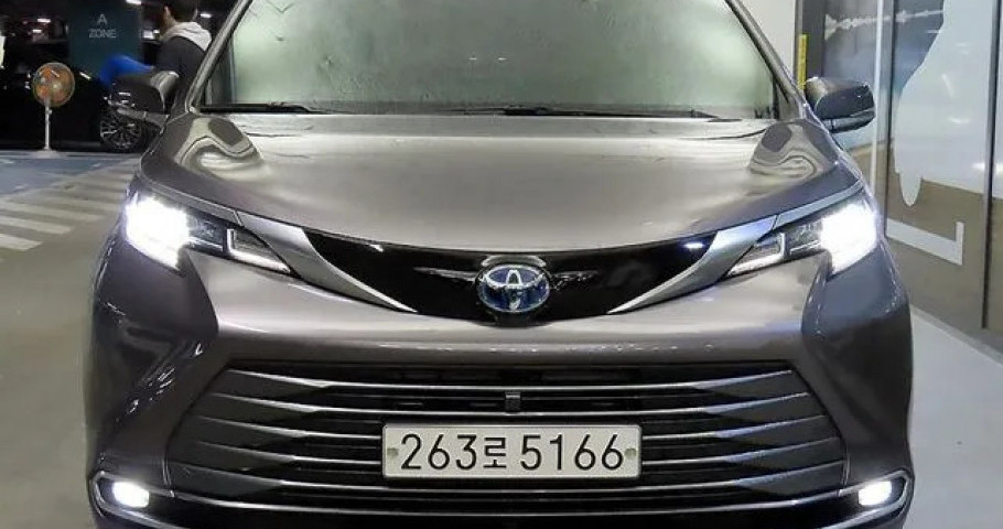 Toyota Sienna 