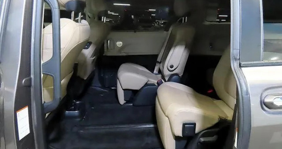 Toyota Sienna 