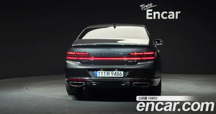 Genesis G90 