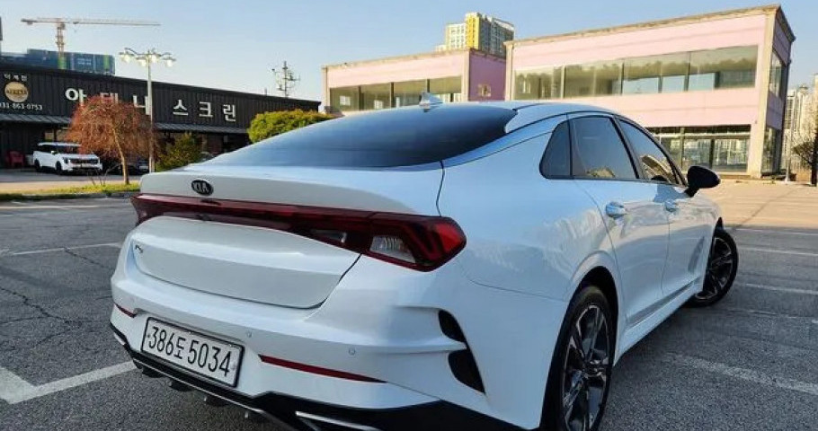 Kia K5 