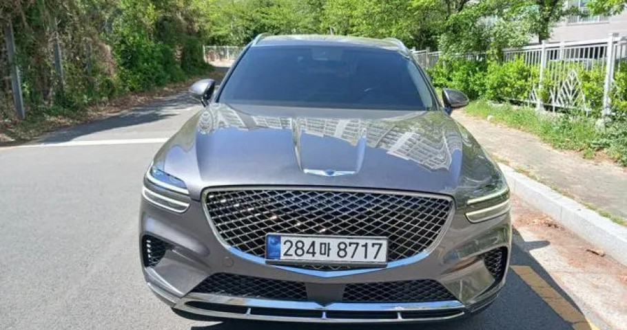 Genesis Gv70 