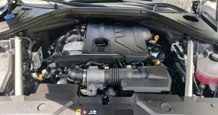 Genesis Gv70 