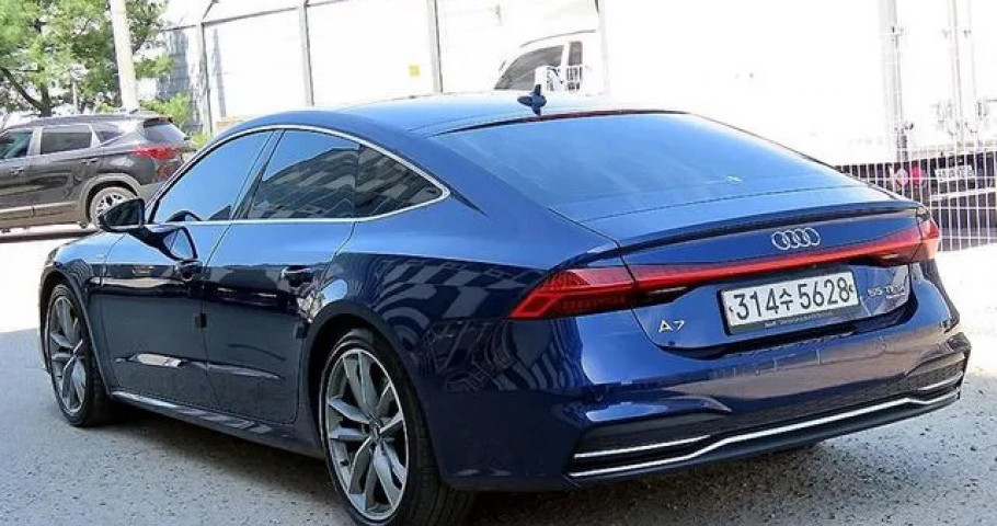 Audi A7 