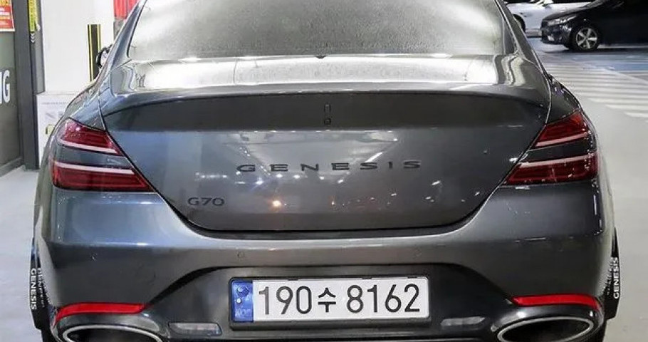 Genesis G70 