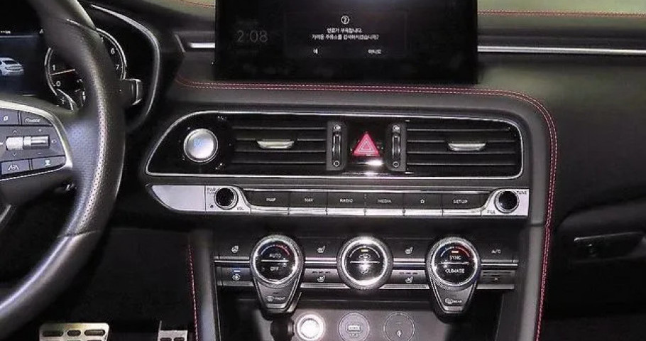 Genesis G70 