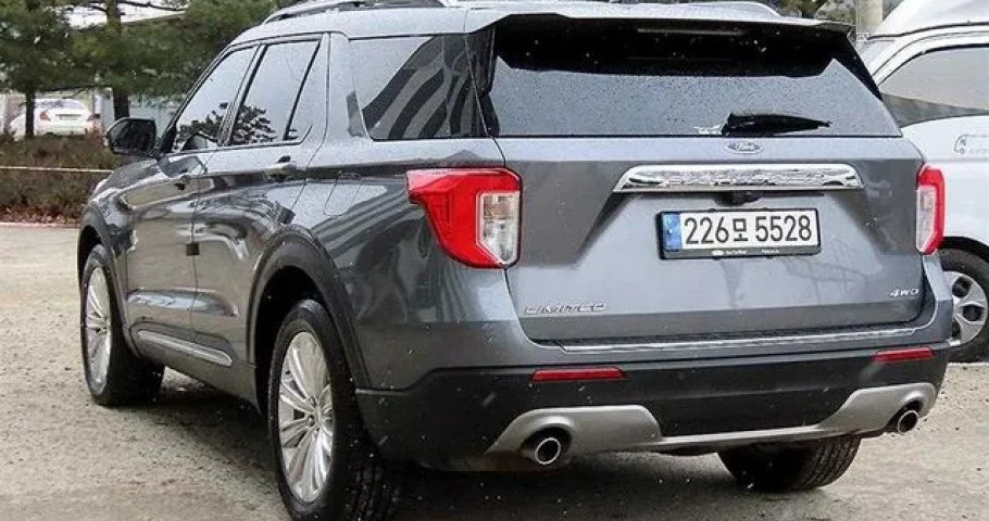 Ford Explorer 