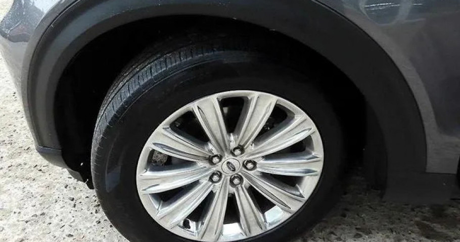 Ford Explorer 
