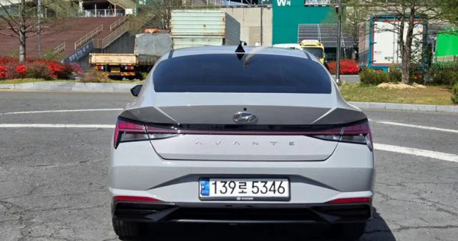 Hyundai Avante (Elantra) 