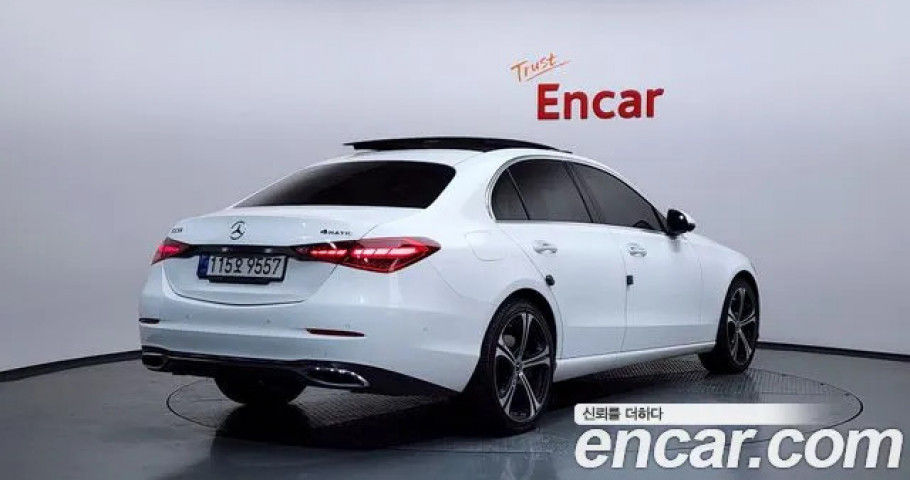 Mercedes-Benz C-Class 