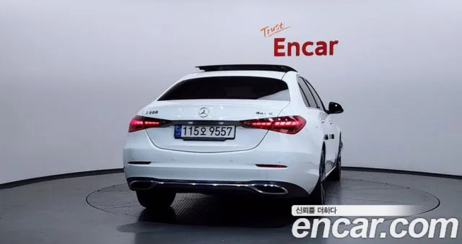 Mercedes-Benz C-Class 