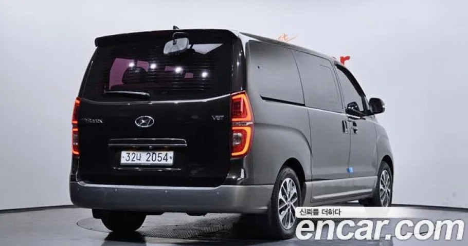 Hyundai Starex 