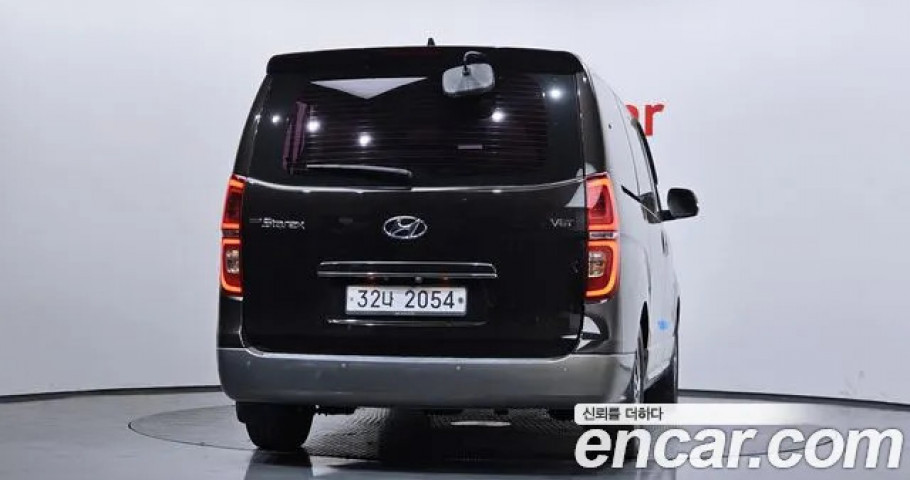 Hyundai Starex 