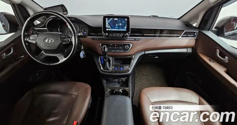 Hyundai Starex 