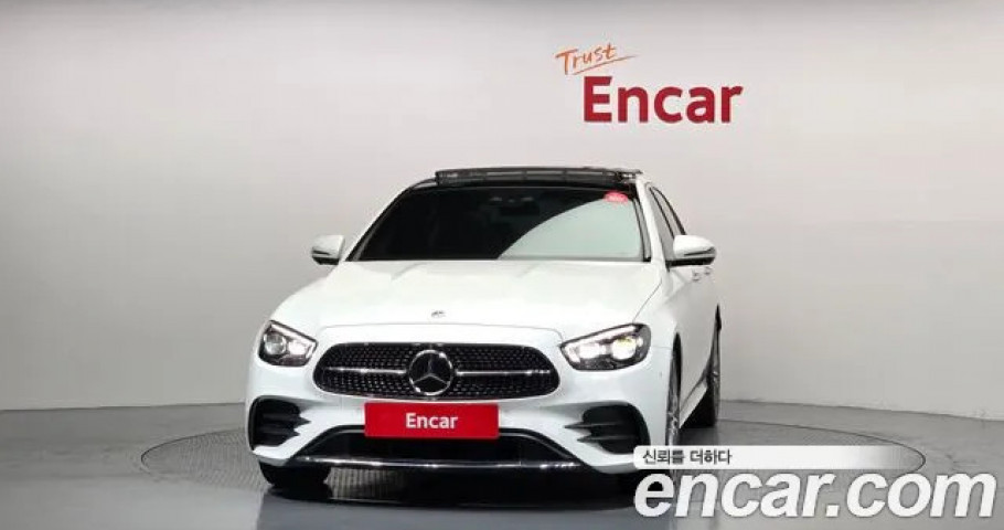 Mercedes-Benz E-Class 