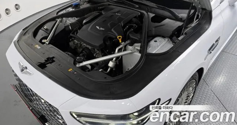 Genesis G90 