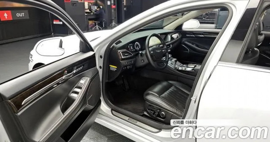 Genesis G90 