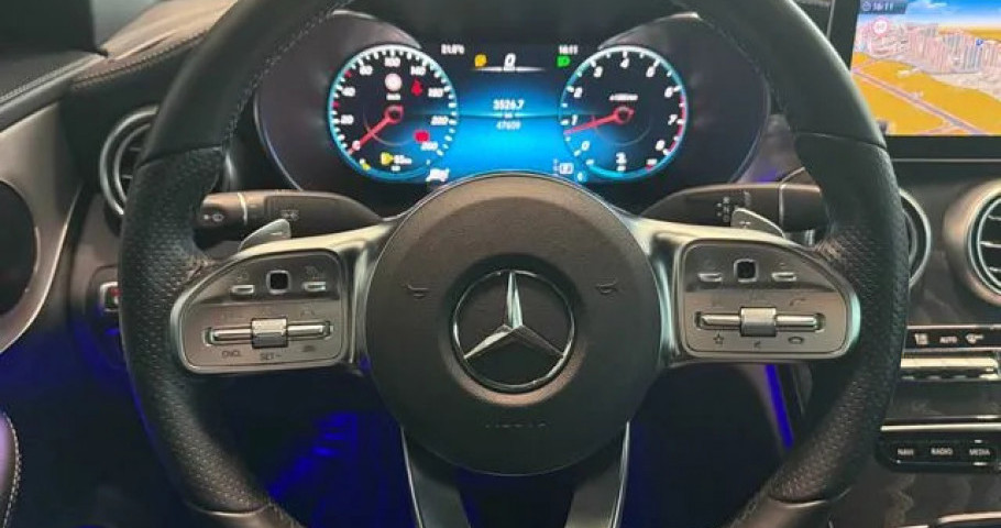 Mercedes-Benz C-Class 
