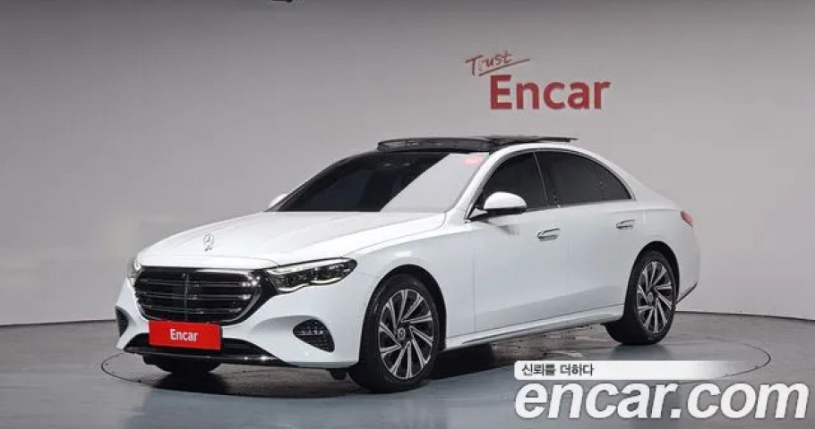 Mercedes-Benz E-Class 