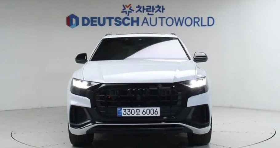 Audi Q8 