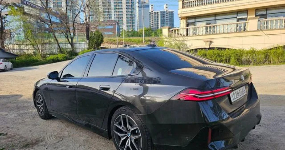 Bmw 5-Series 