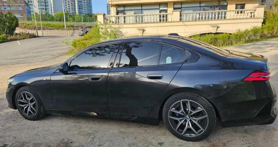 Bmw 5-Series 