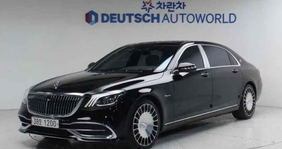 Mercedes-Benz S-Class 