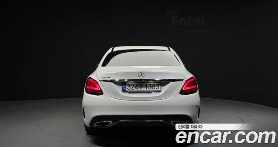 Mercedes-Benz C-Class 