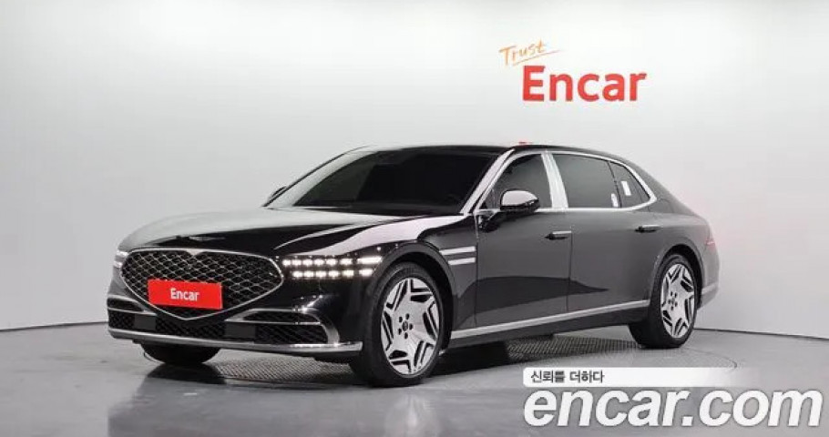 Genesis G90 