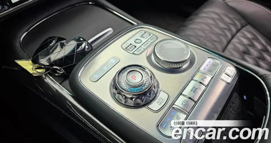 Genesis G90 